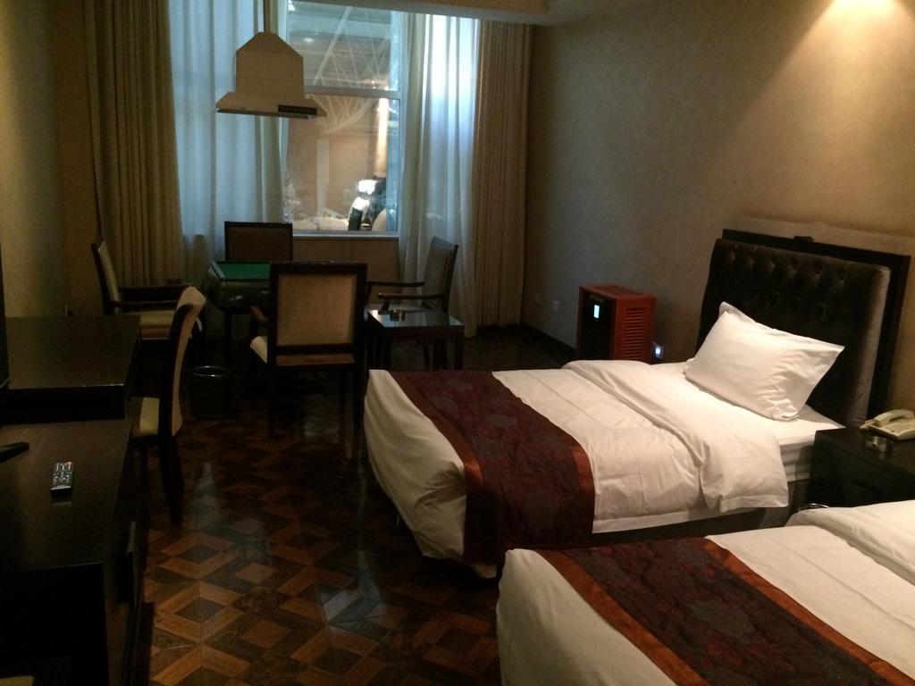 The Hot Spring Hotel Of The Hot Club Peking Exterior foto
